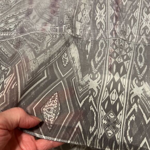 Essentials by Milano szS short sleeve pink grey rhinestones sheer hem tunic EUC - Picture 4 of 10